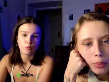 girl Free Nude Cams with gigi_and_margo