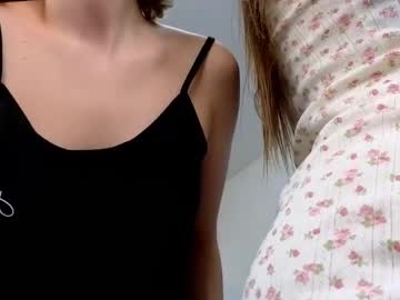couple Free Nude Cams with sweetestsunshine_