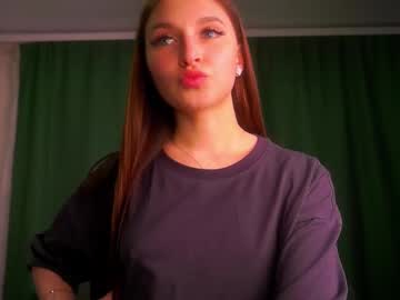 girl Free Nude Cams with elysian_whisper