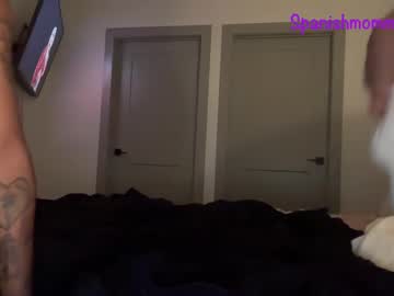 couple Free Nude Cams with spanishmommyy