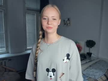 girl Free Nude Cams with rave_the_love