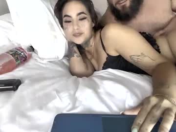 couple Free Nude Cams with xtika