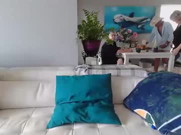 couple Free Nude Cams with smallpenisbigtongue