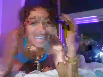 girl Free Nude Cams with aylamariaaa