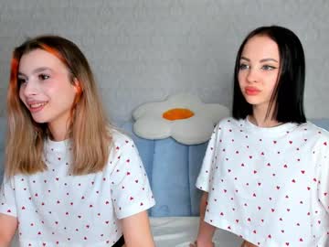 couple Free Nude Cams with misseliss