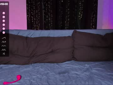 couple Free Nude Cams with heavens_couple