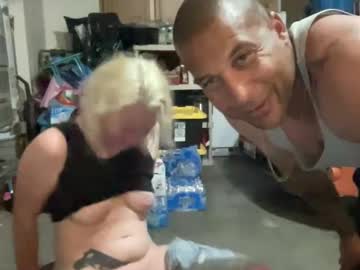 couple Free Nude Cams with xoxoshhhhh